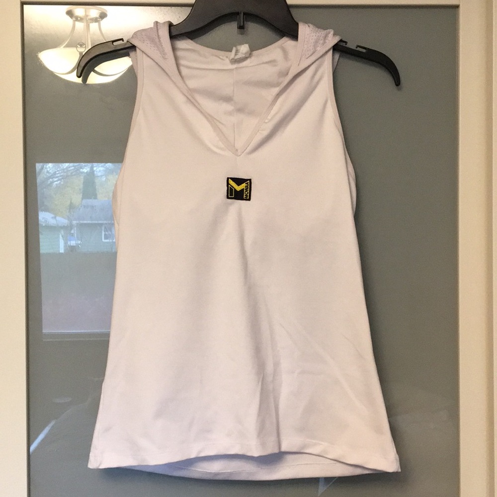 MOWAA FITNESS hooded tank top